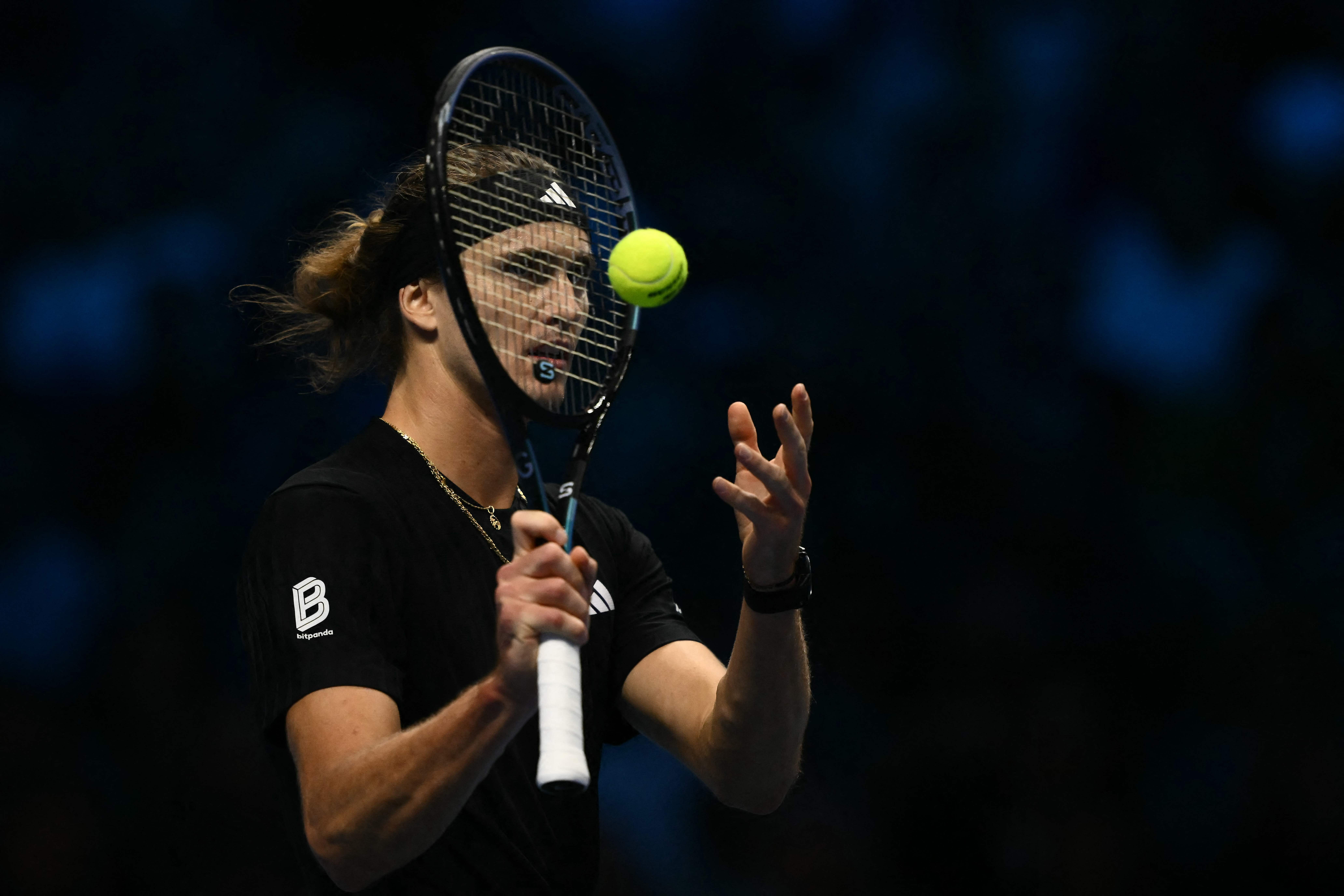 法网完胜ATP总决赛,兹维列夫扛起全队 法网完胜ATP总决赛,兹维列夫扛起全队