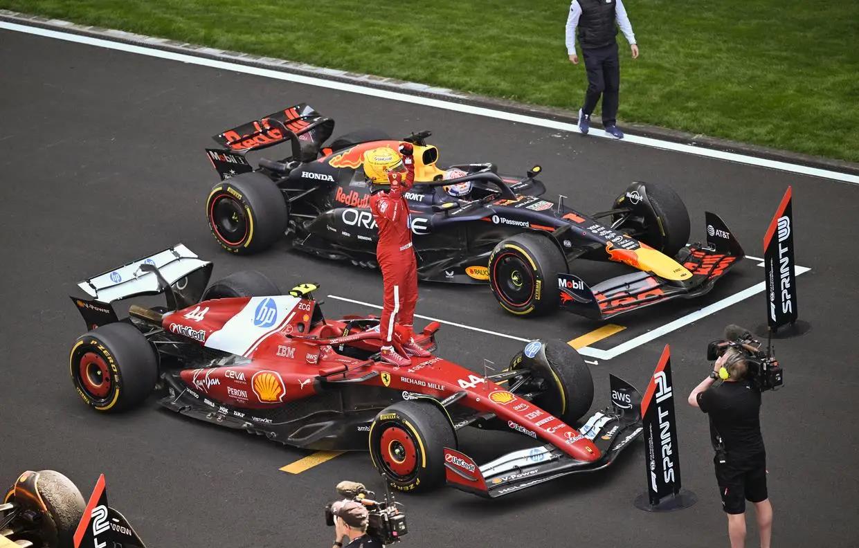 红牛车队横扫梅赛德斯，汉密尔顿状态火热