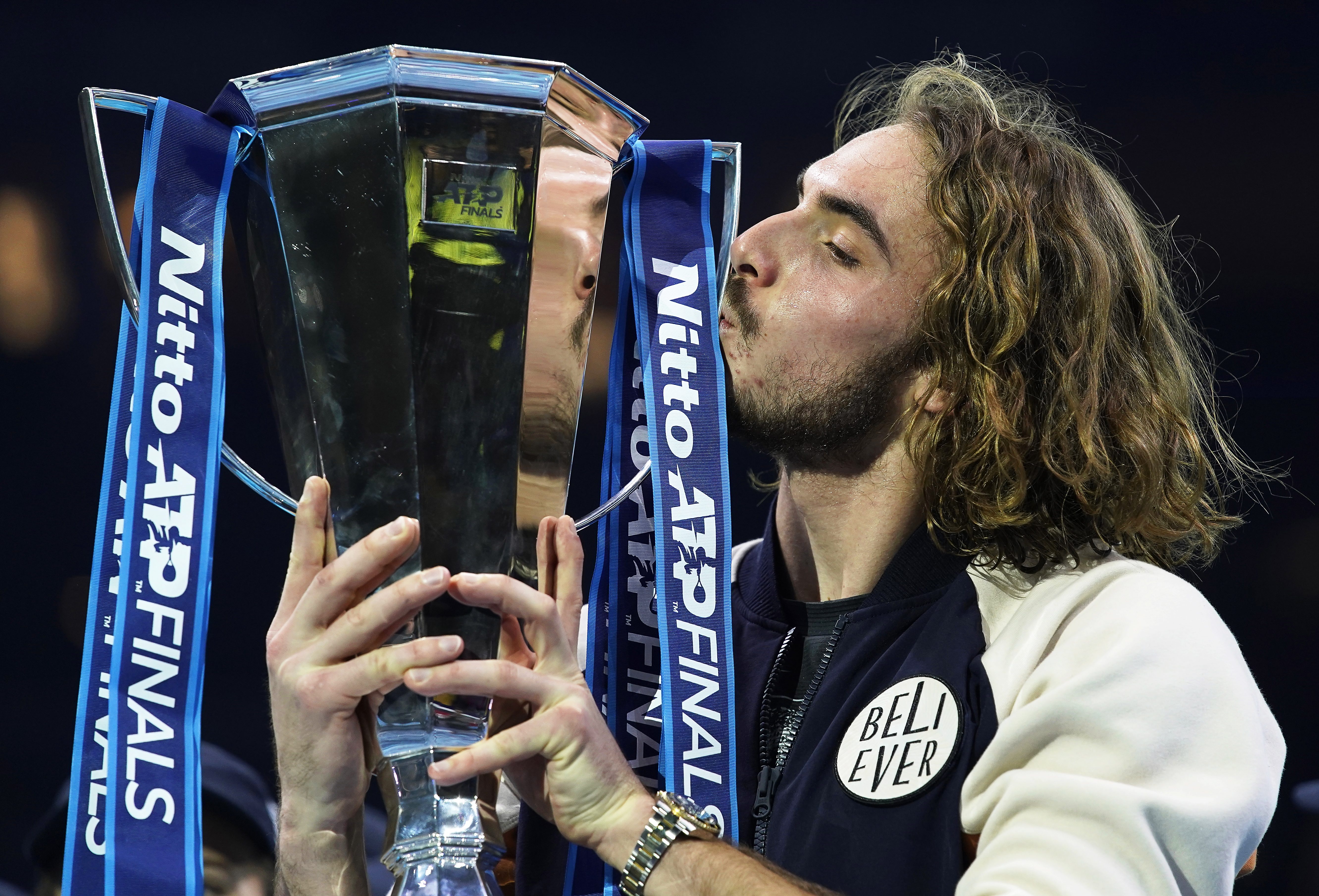 戴维斯杯横扫年终总决赛，西西帕斯统治全场