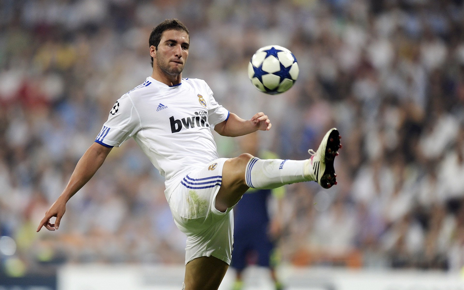 德国收割阿森纳，萨拉赫如何成为改写英超格局的关键先生