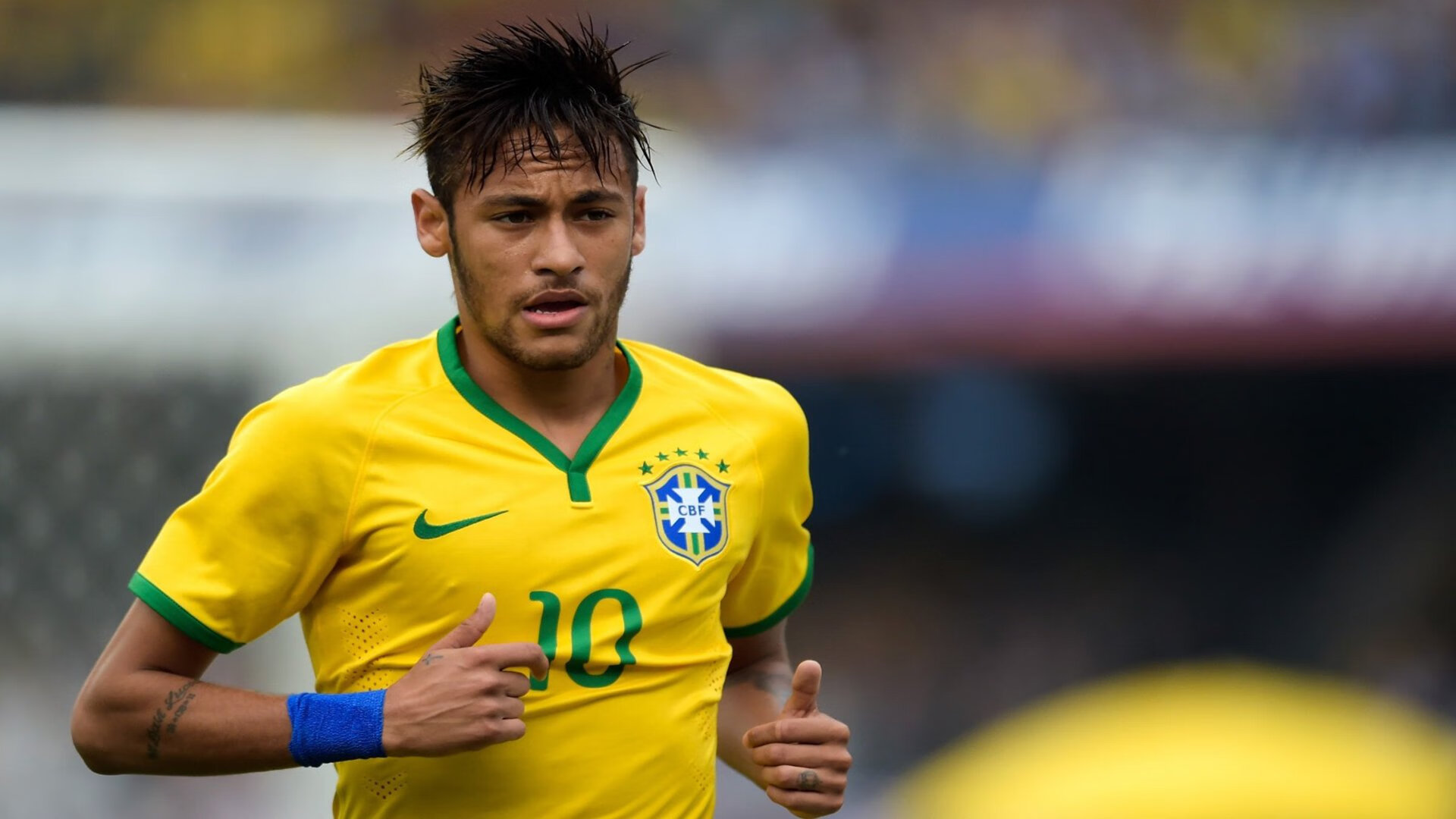 戈麦斯一锤定音，希腊用一场硬仗为现代足球写下防守教科书