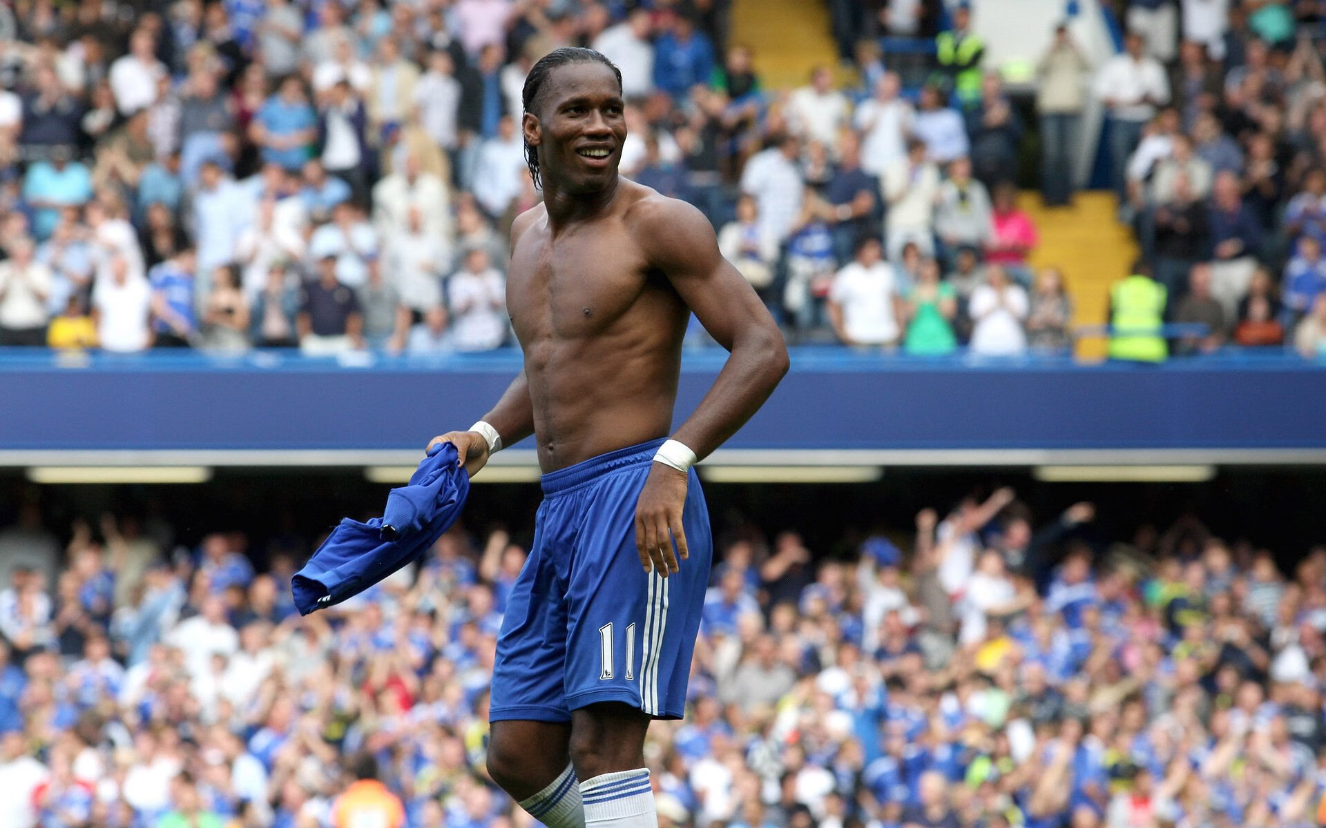 克莱一箭穿心，黄蜂蛰伤火箭，所谓提前失去悬念，不过是千百次坠落后开出的花